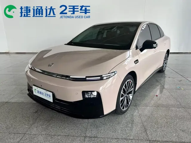Фотография автомобиля — Leapmotor B01