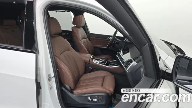 BMW X5 xDrive 40i M Sport — Фото автомобиля 12