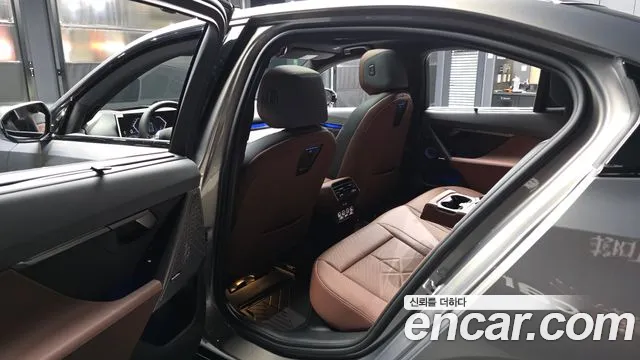 BMW 5-Series 5 серия (G60) 530i xDrive M Sport Pro Special Edition — Фото автомобиля 25