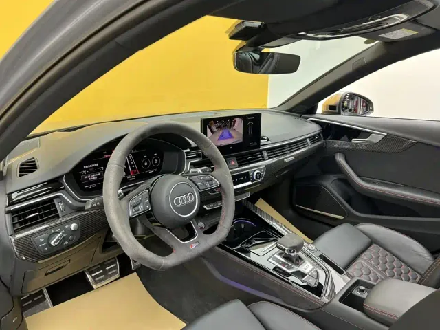 Audi RS 4 — Фото автомобиля 30