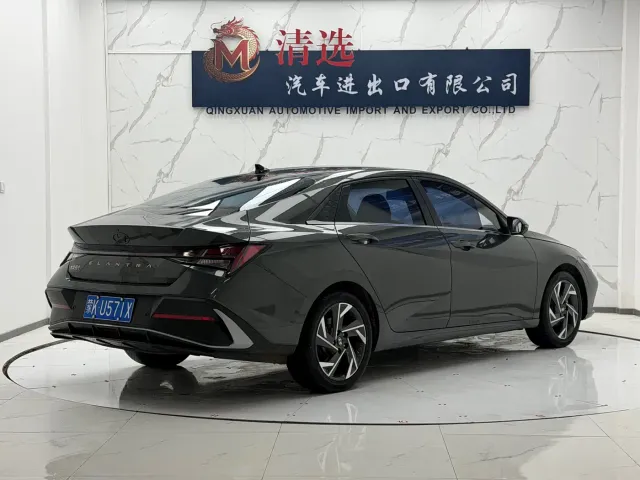 Hyundai Elantra — Фото автомобиля 6