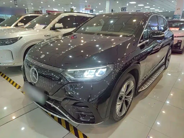 Фотография автомобиля — Mercedes-Benz EQE SUV