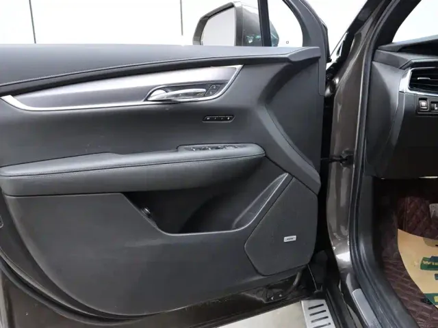 Cadillac XT6 — Фото автомобиля 8