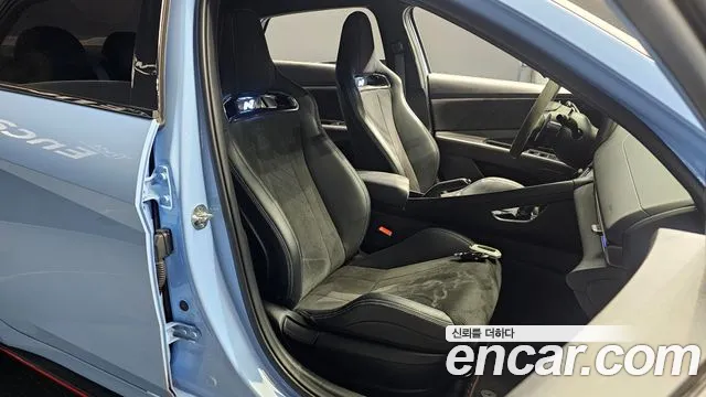 Hyundai AVANTE — Фото автомобиля 12