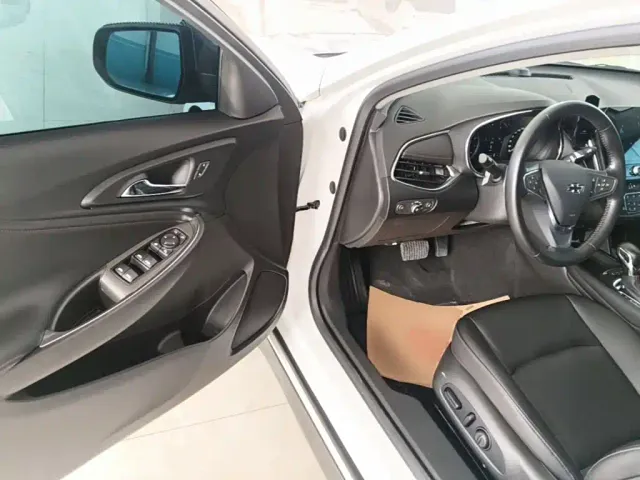 Chevrolet Malibu XL — Фото автомобиля 15