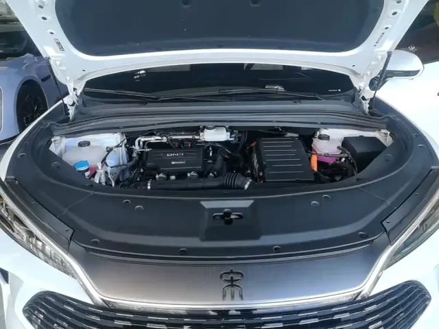 BYD Song L DM-i — Фото автомобиля 19