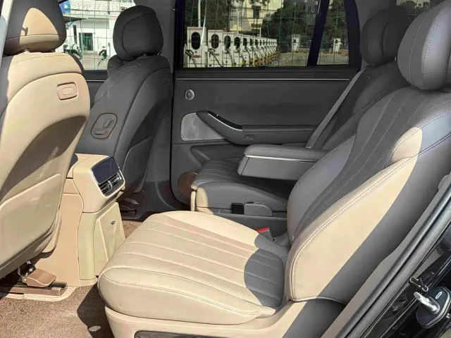 Aito M7 — Фото автомобиля 6