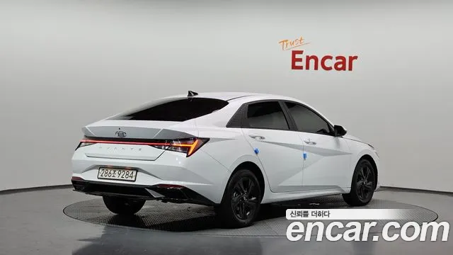 Hyundai AVANTE Avante (CN7) — Фото автомобиля 2