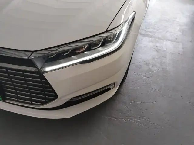 BYD Qin — Фото автомобиля 23