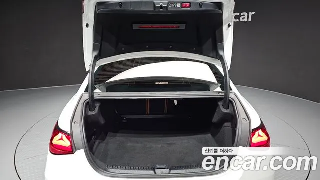 Mercedes-Benz E-Class W214 — Фото автомобиля 20