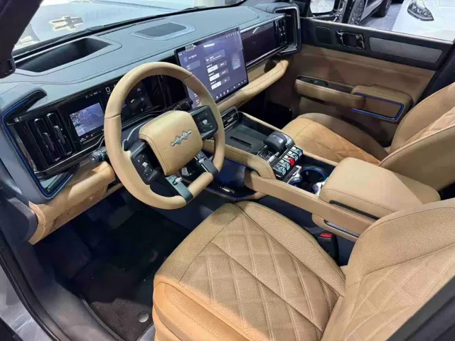 BYD FangChengBao Leopard 5 — Фото автомобиля 7