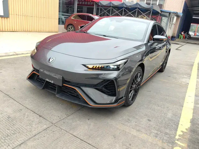 Фотография автомобиля — Changan UNI-V