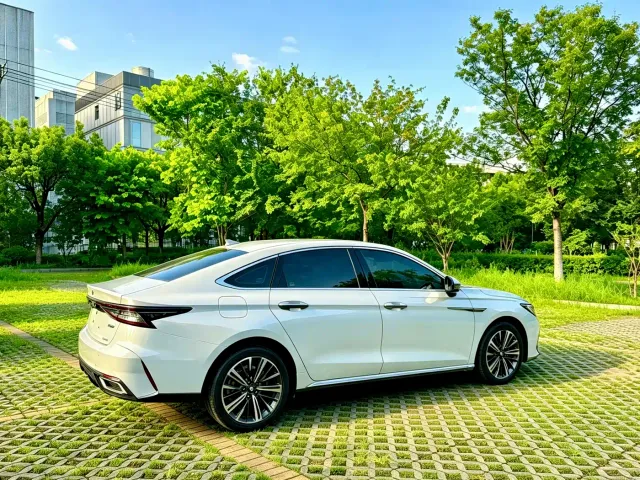 Chery Arrizo 8 — Фото автомобиля 4