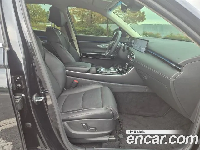 Genesis GV70 — Фото автомобиля 17
