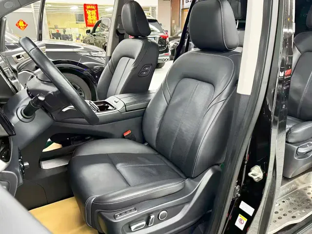 GAC Trumpchi M8 — Фото автомобиля 19