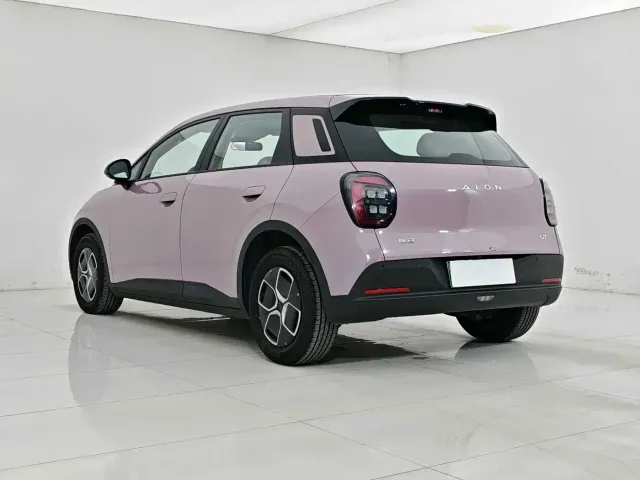 GAC Aion UT — Фото автомобиля 10