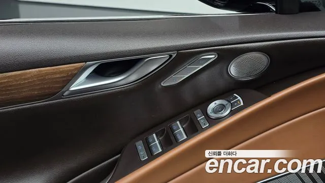 Genesis G80 Electrified G80 (RG3) — Фото автомобиля 20