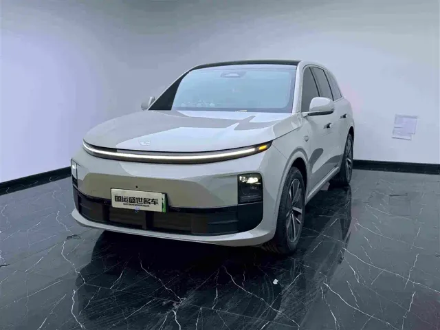 Фотография автомобиля — Li Auto L6
