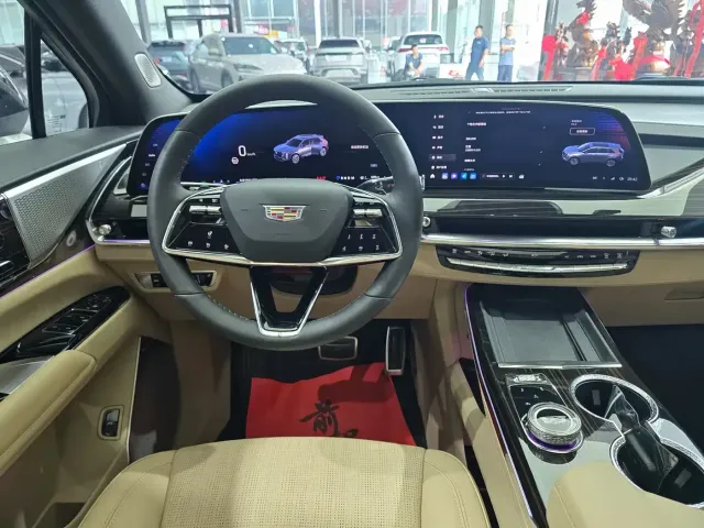 Cadillac XT5 — Фото автомобиля 11