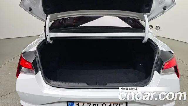 Hyundai Avante CN7 — Фото автомобиля 20