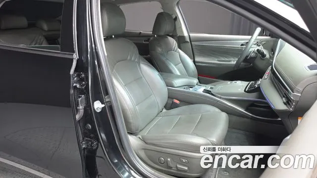 Hyundai Grandeur — Фото автомобиля 12