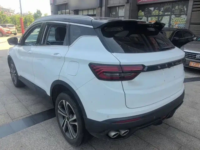 Geely Binyue — Фото автомобиля 22