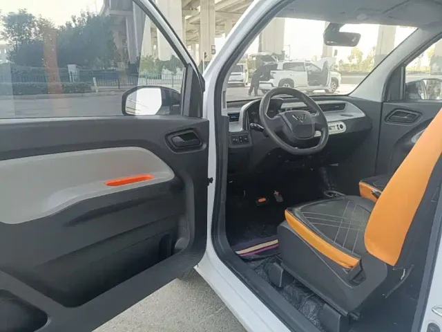 Wuling Hongguang Mini EV — Фото автомобиля 15