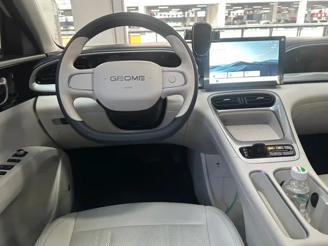 Geely Starry Wish — Фото автомобиля 9