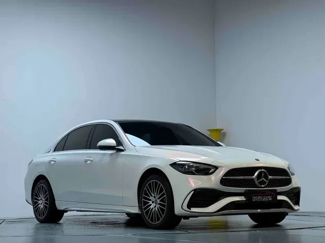 Mercedes-Benz C-Class — Фото автомобиля 4