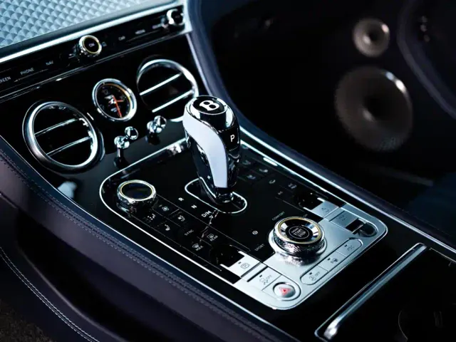 Bentley Continental — Фото автомобиля 8