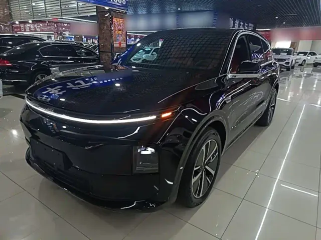 Фотография автомобиля — Li Auto L6