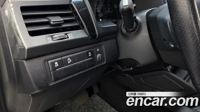 KG_Mobility_Ssangyong Rexton Новый Rexton Sport Khan Дизель 2.2 4WD — Фото автомобиля 20