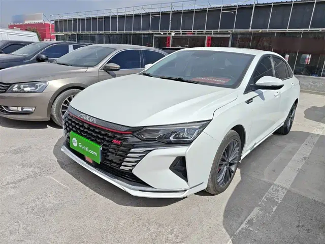 Фотография автомобиля — Dongfeng Yixuan MAX