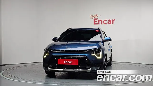 Kia Niro The All New Niro Signature — Фото автомобиля 3
