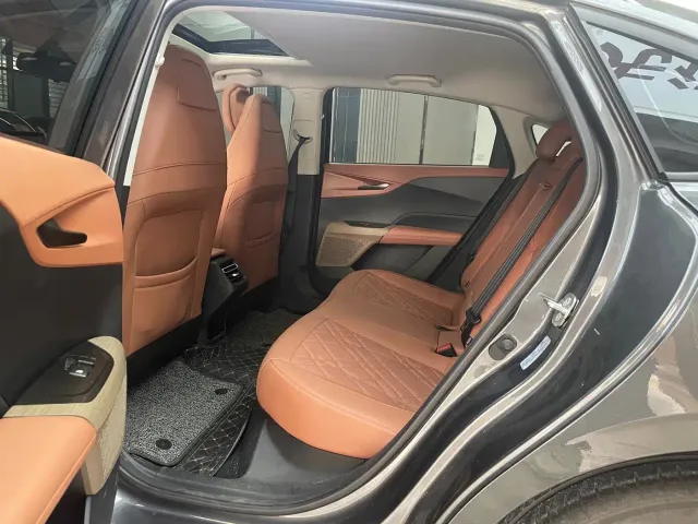 Changan Qiyuan A05 — Фото автомобиля 11