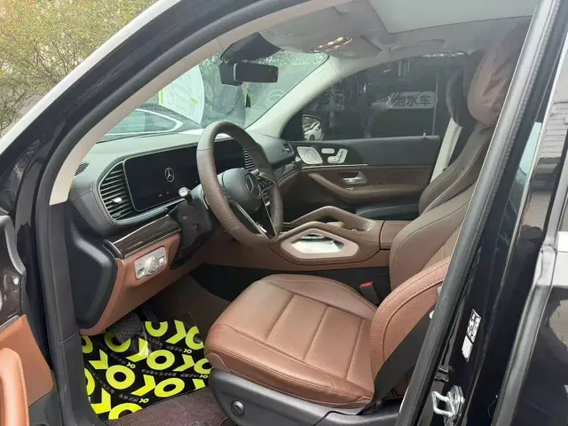 Mercedes-Benz GLE-Class — Фото автомобиля 4