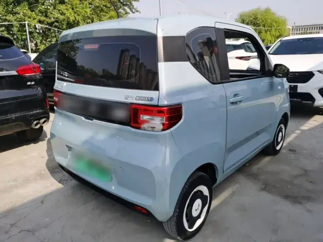 Wuling Hongguang Mini EV — Фото автомобиля 6
