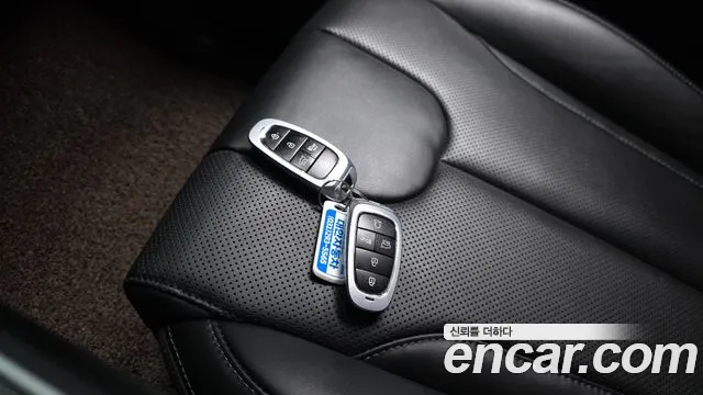 Hyundai Santafe Новый Santa Fe Бензин 2.5T 4WD — Фото автомобиля 29