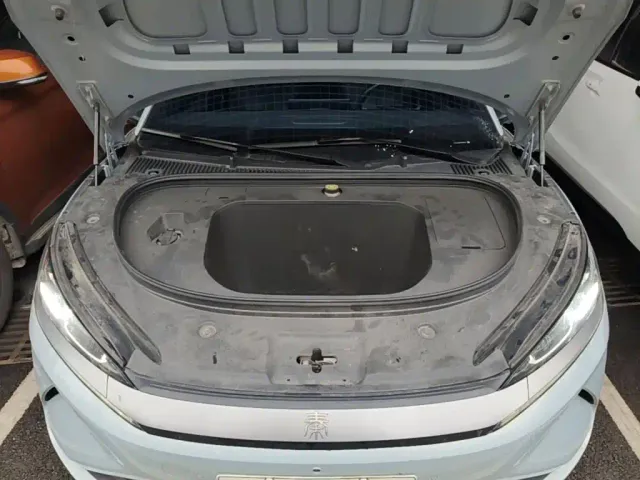 BYD Qin L — Фото автомобиля 19