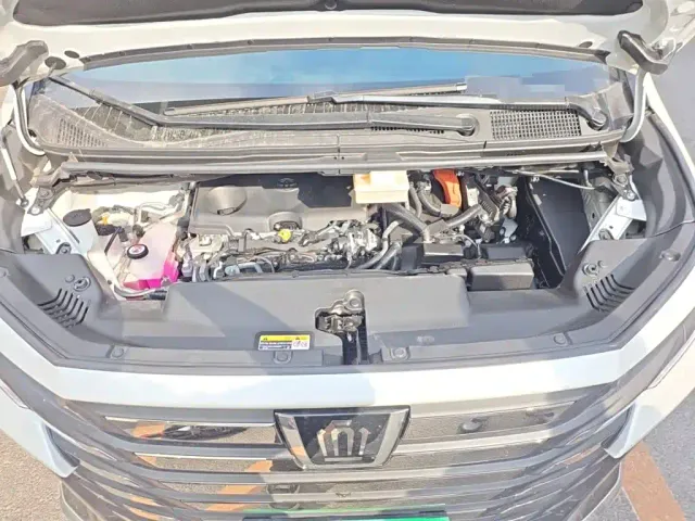 Toyota Vellfire — Фото автомобиля 10