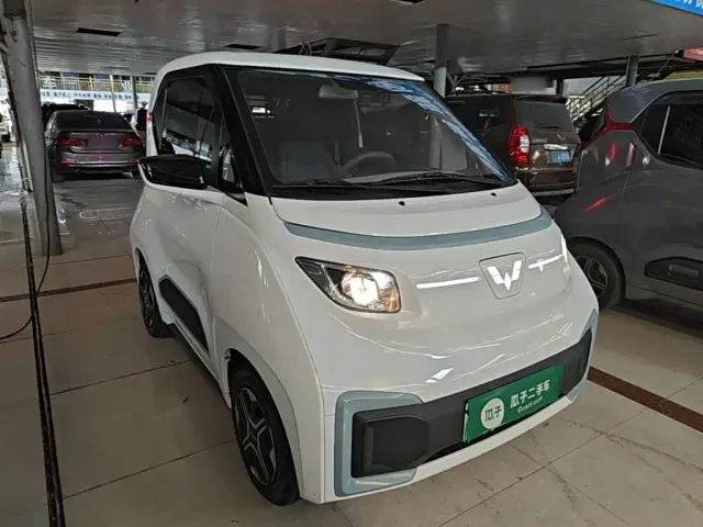 Wuling NanoEV — Фото автомобиля 3