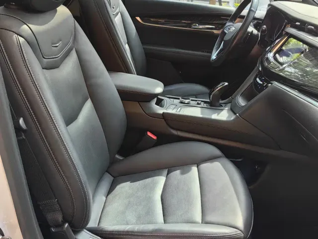 Cadillac XT6 — Фото автомобиля 18