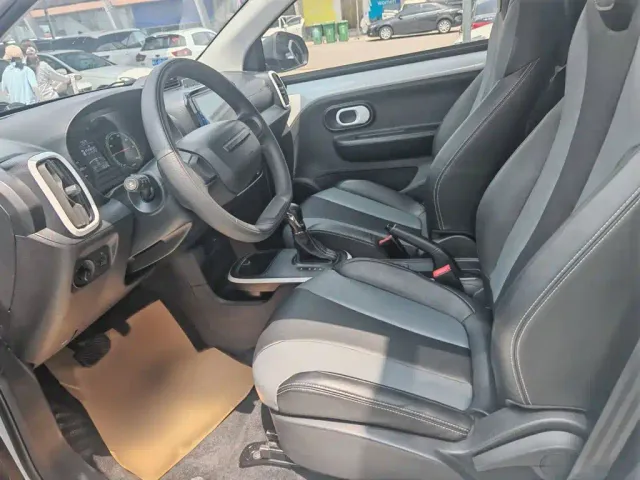 Roewe Clever — Фото автомобиля 12
