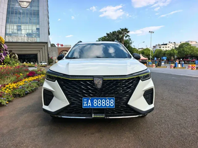 Roewe RX5 — Фото автомобиля 2