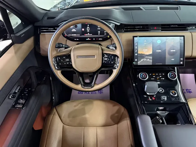 Land Rover Range Rover Sport — Фото автомобиля 11