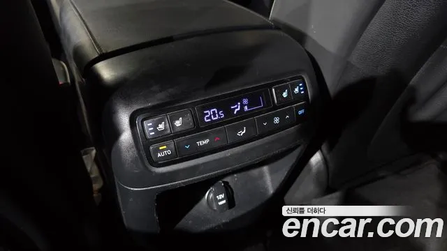 Hyundai Palisade Palisade Дизель 2.2 2WD — Фото автомобиля 19