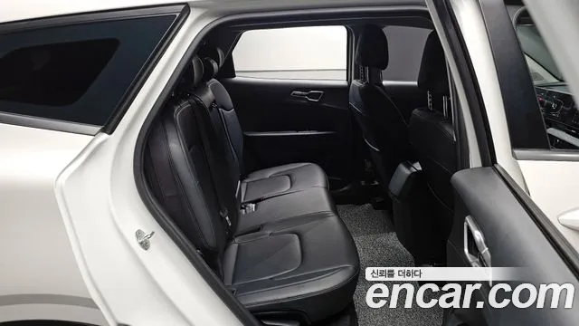 Kia Sportage Sportage 5-е поколение Бензин 1.6 турбо 2WD — Фото автомобиля 11