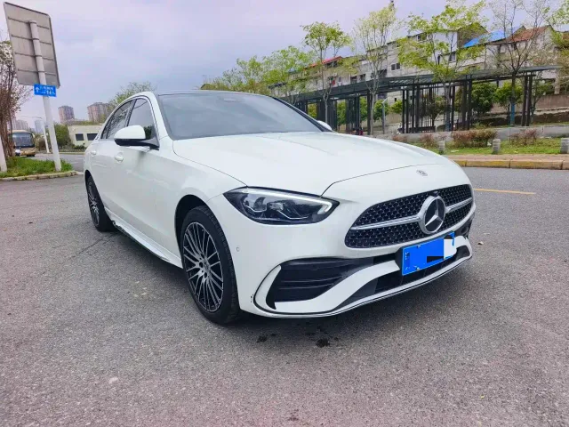 Mercedes-Benz C-Class — Фото автомобиля 3