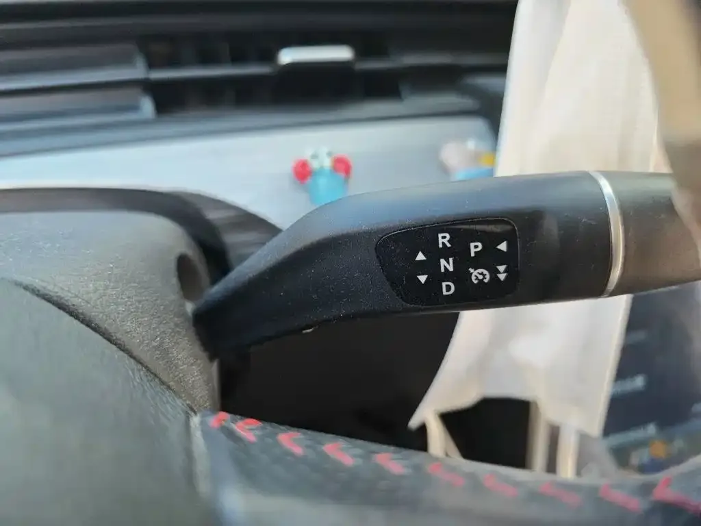 Nezha Auto Nezha V 2022 Trend 400 Lite — Фото автомобиля 10