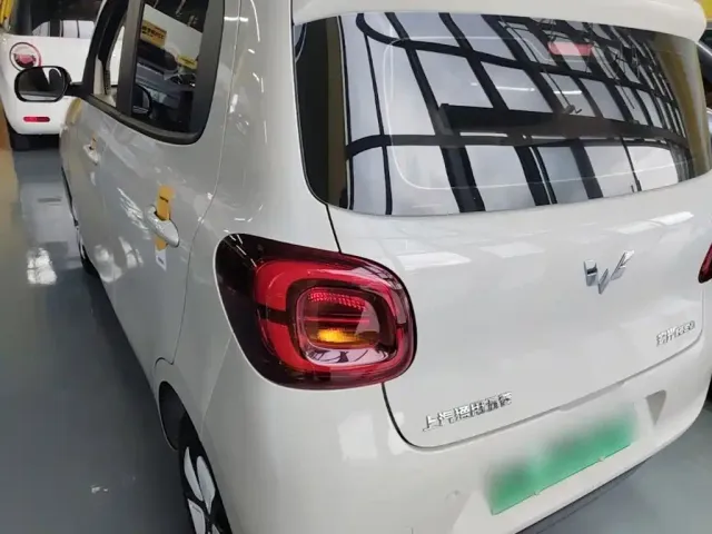 Wuling Hongguang Mini EV — Фото автомобиля 4